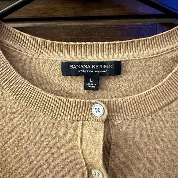 Banana Republic Stretch Merino Cardigan EUC - Camel - Size L - Picture 4 of 4